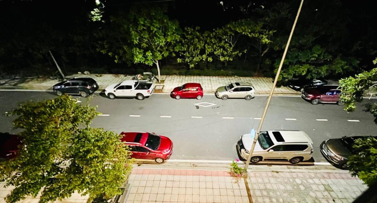 The Track Homestay - Near Bai Dai Beach Cam Lam Exterior photo