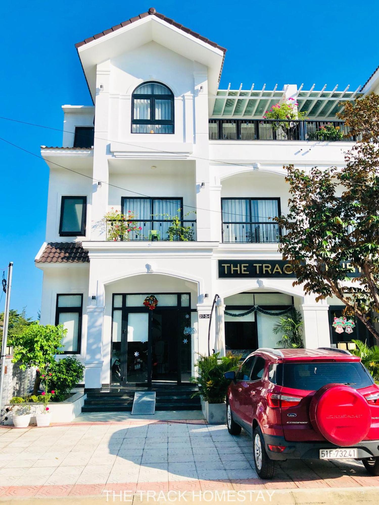 The Track Homestay - Near Bai Dai Beach Cam Lam Exterior photo